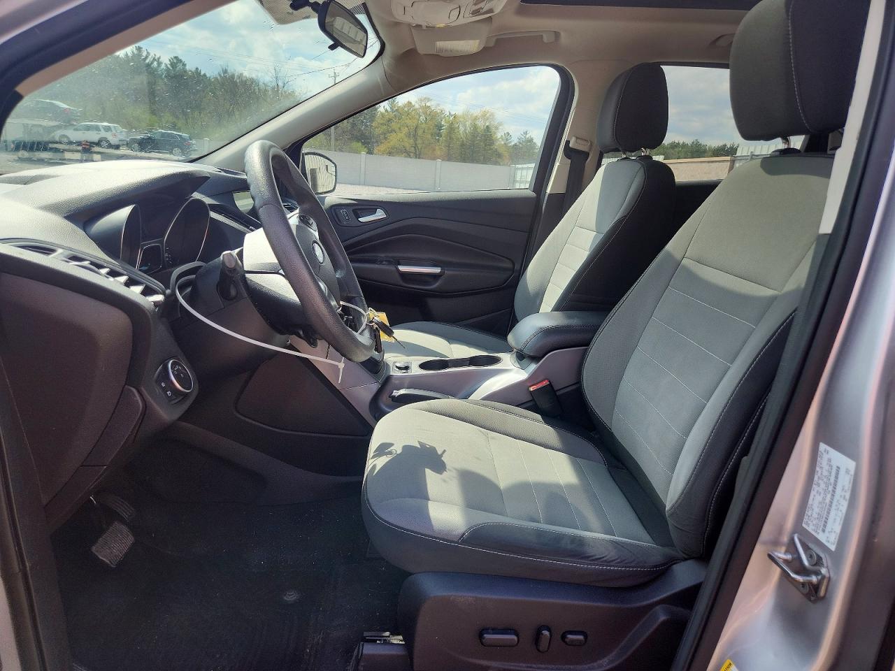 2016 FORD ESCAPE SE photo 13