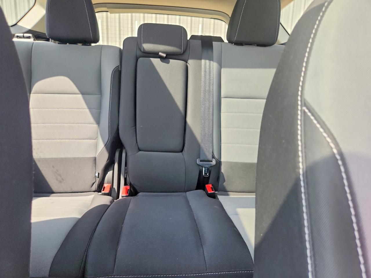2016 FORD ESCAPE SE photo 19