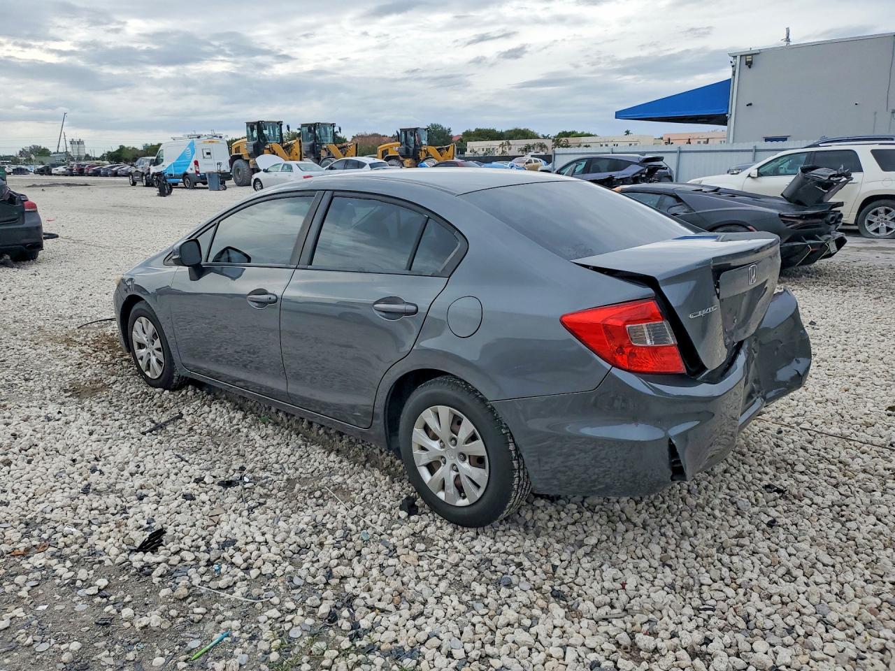 2012 HONDA CIVIC LX photo 3