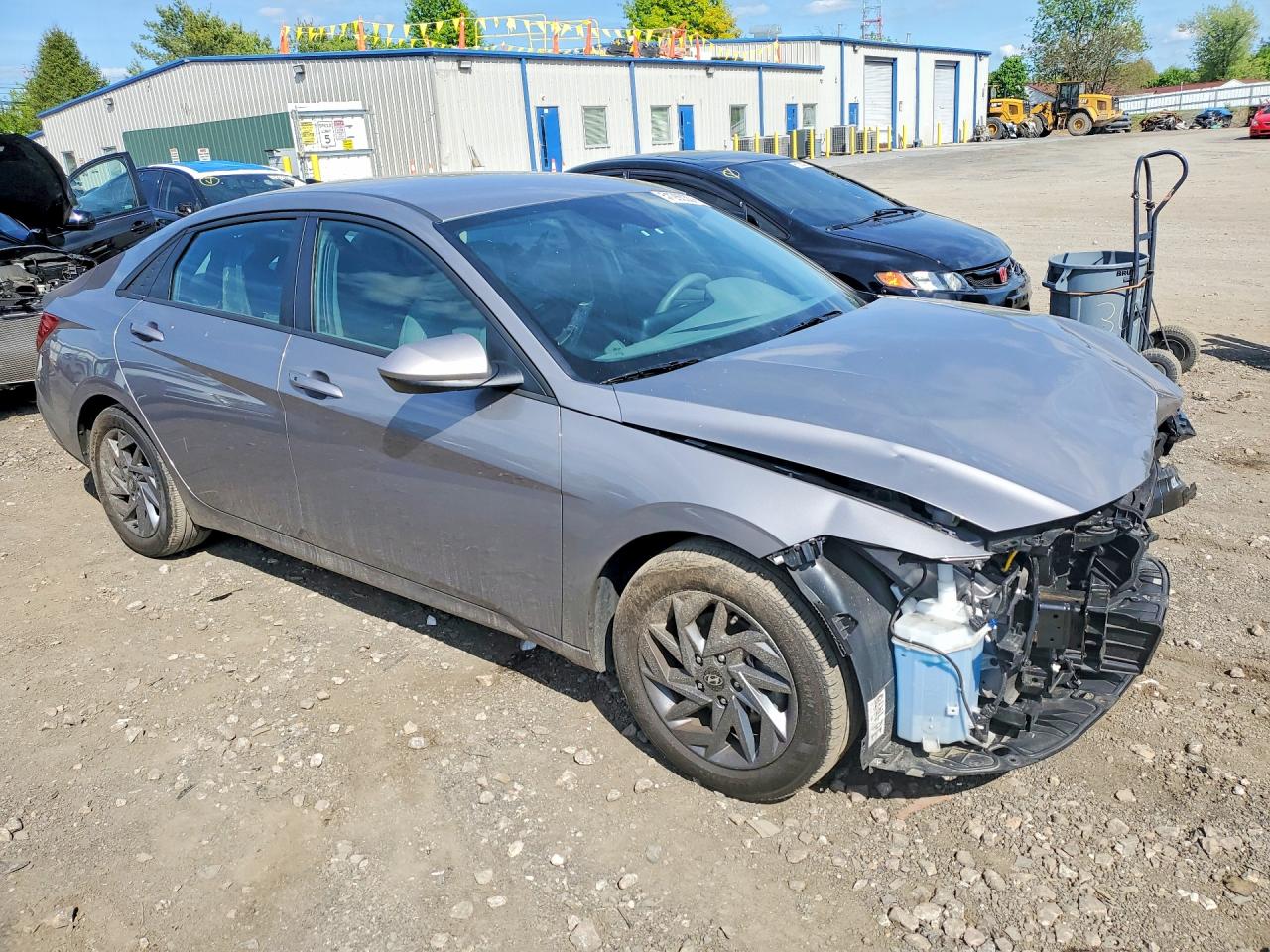 2024 HYUNDAI ELANTRA SEL photo 10