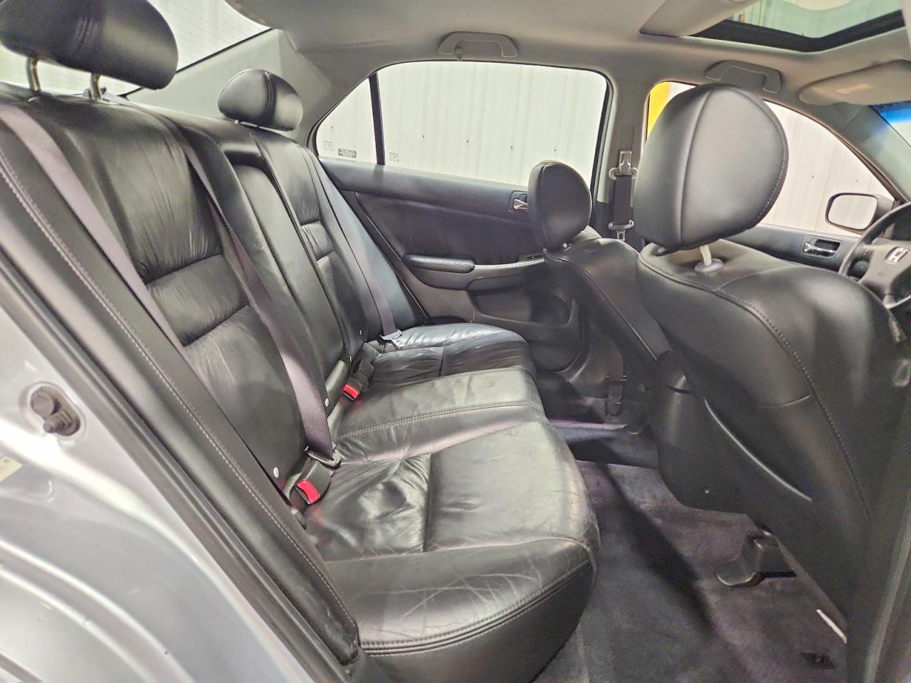2005 HONDA ACCORD EX photo 28