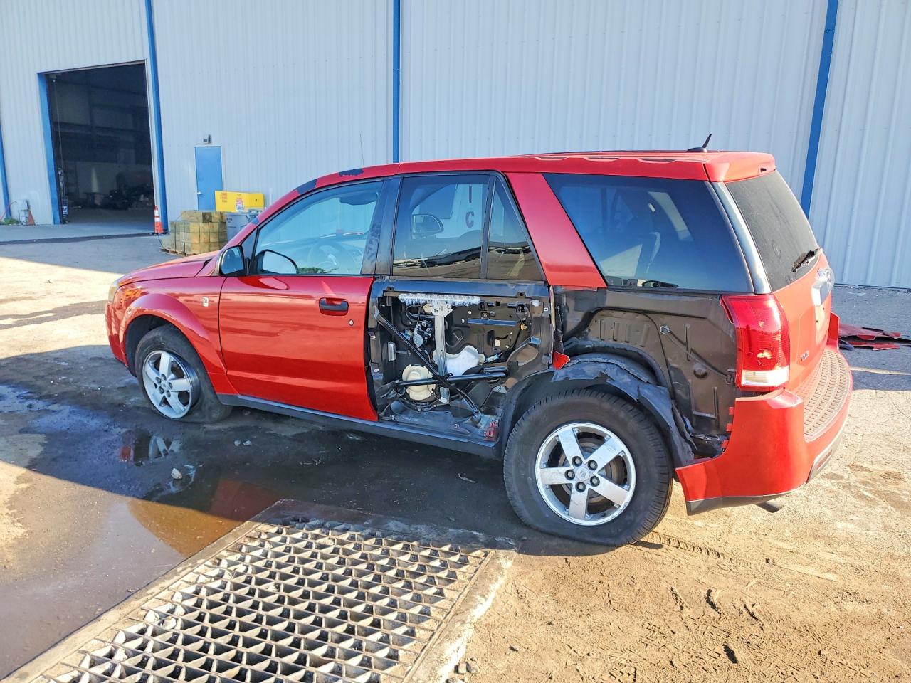 2006 SATURN VUE photo 4