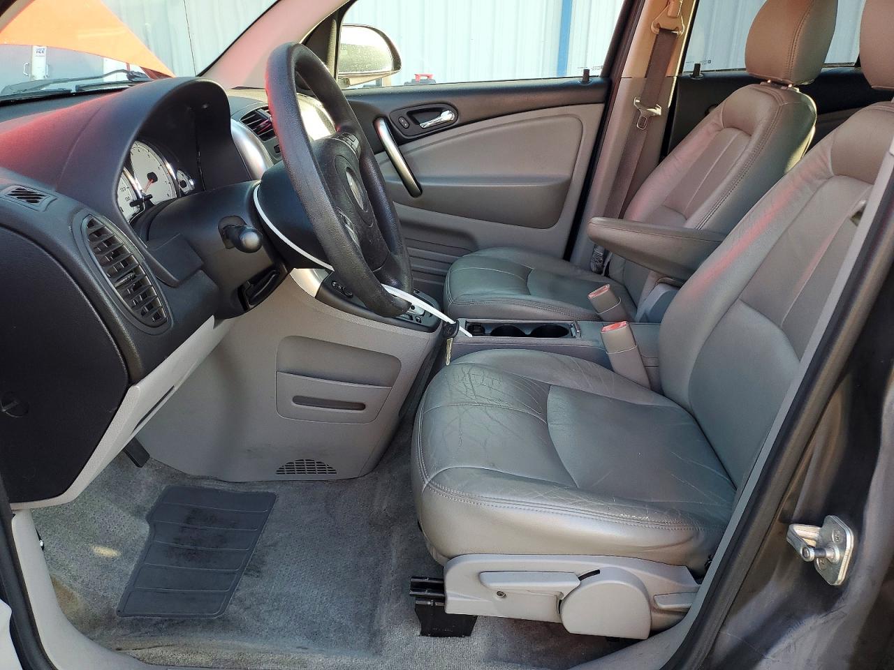 2006 SATURN VUE photo 19