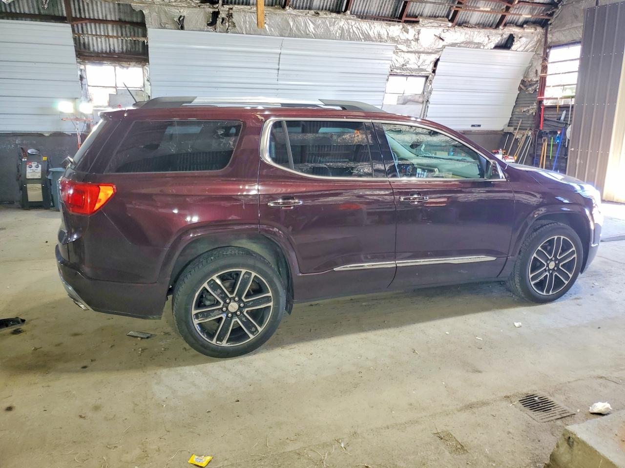 2017 GMC ACADIA DENALI photo 5