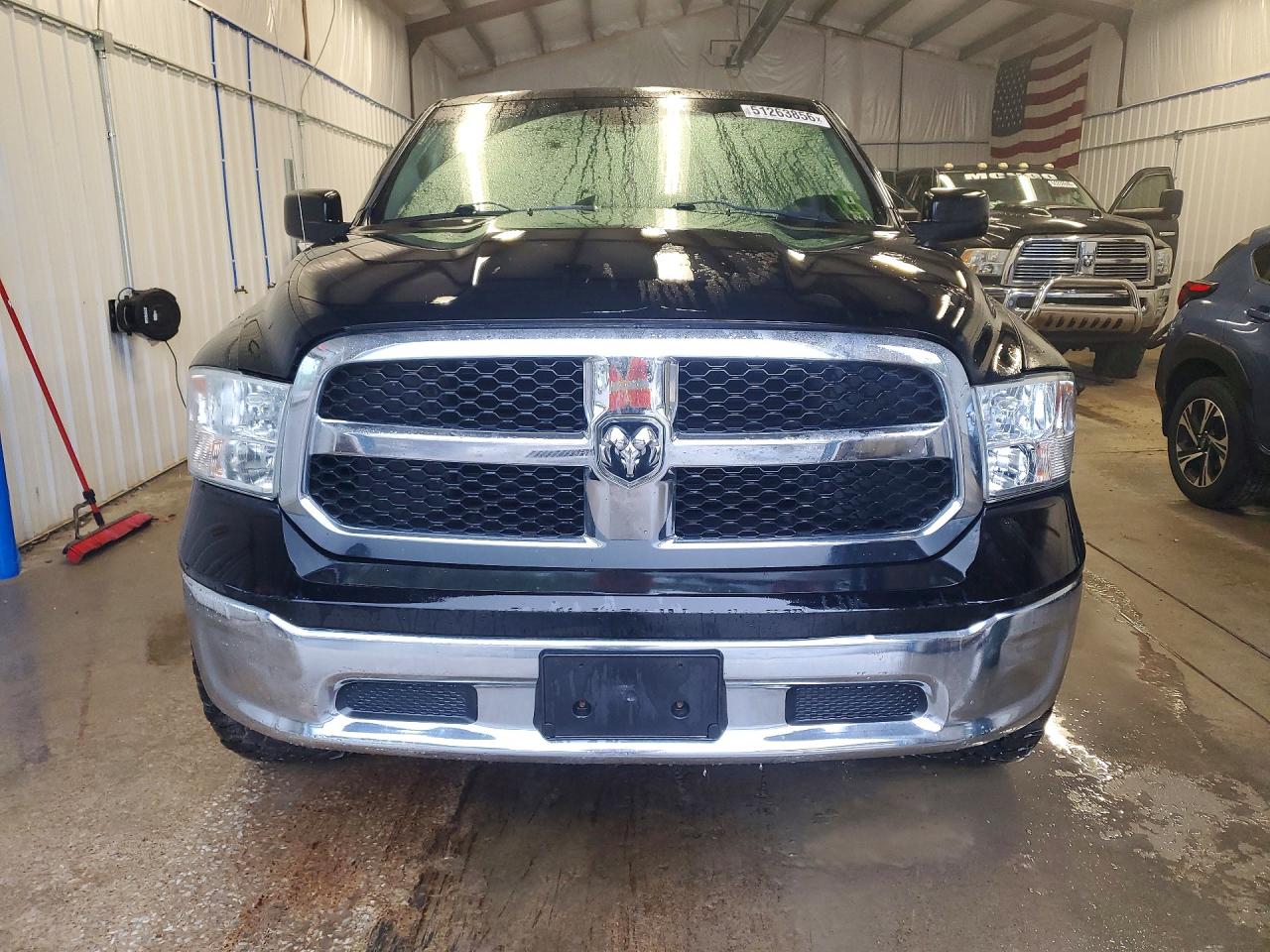 2014 RAM 1500 SLT photo 9
