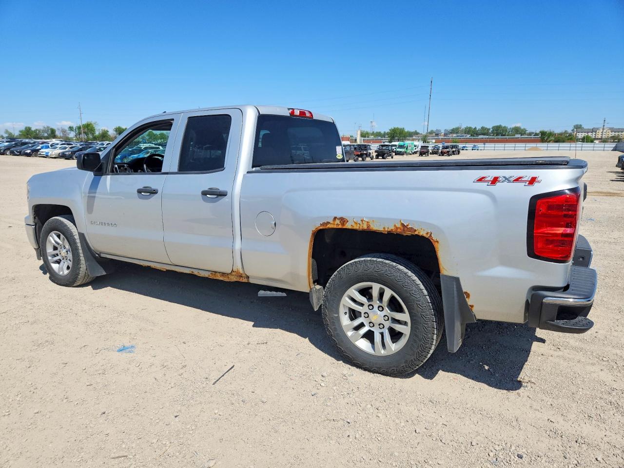 2014 CHEVROLET SILVERADO photo 3