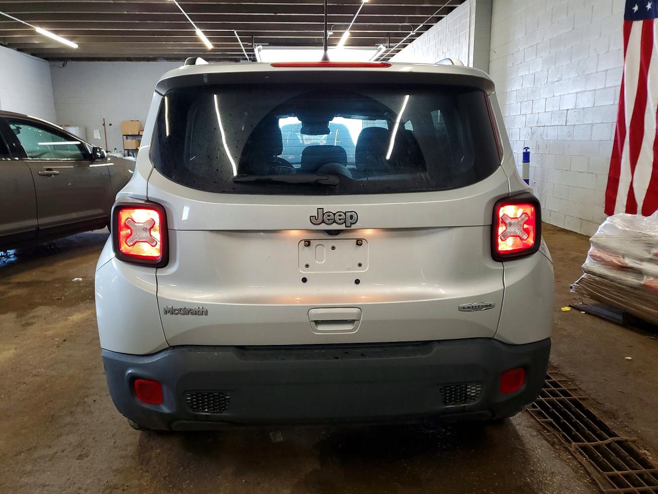 2019 JEEP RENEGADE LATITUDE photo 16