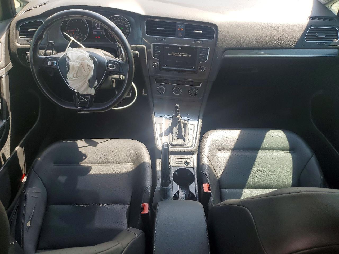 2017 VOLKSWAGEN GOLF ALLTRACK S photo 22