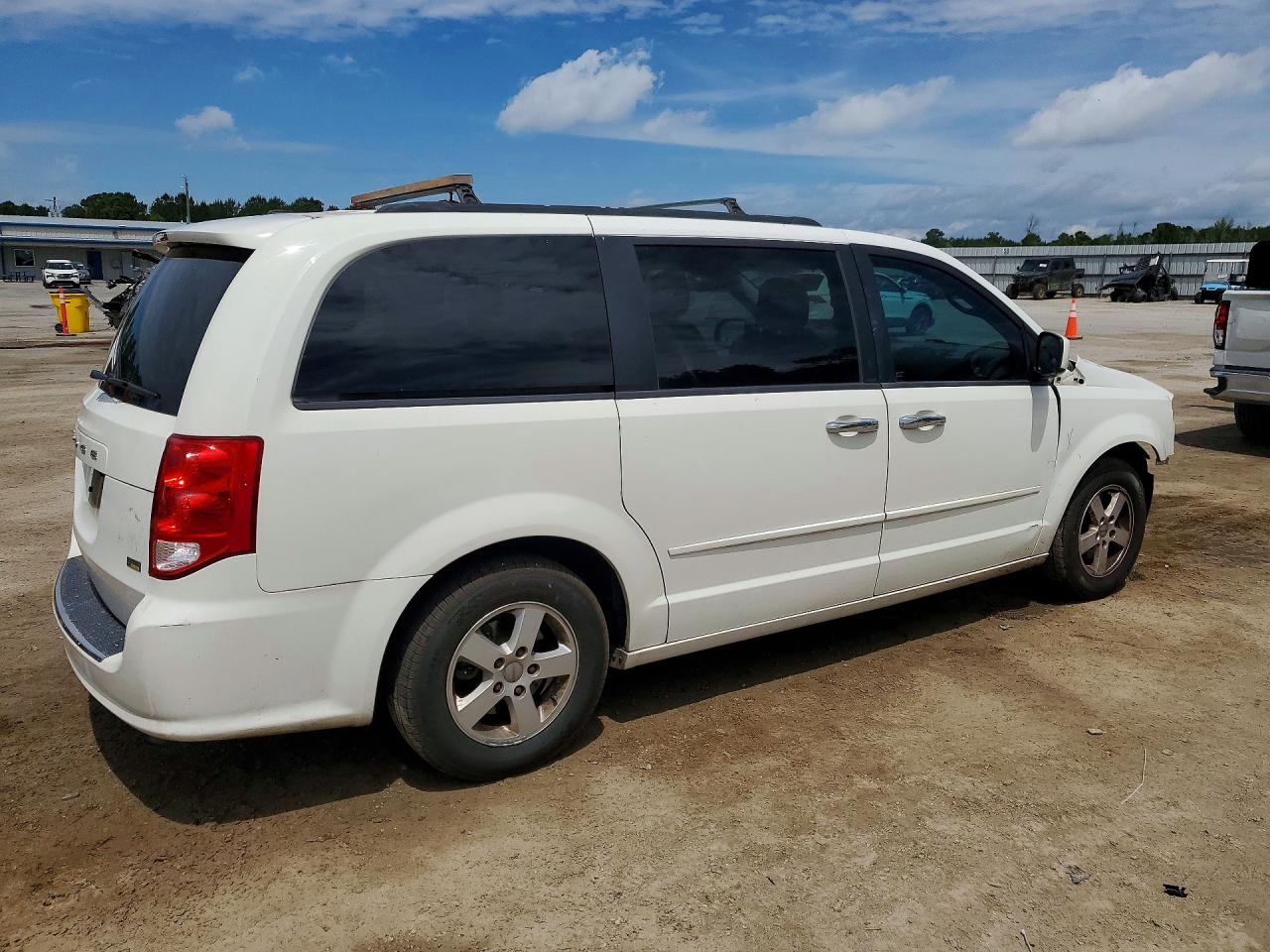 2012 DODGE GRAND CARAVAN SXT photo 7