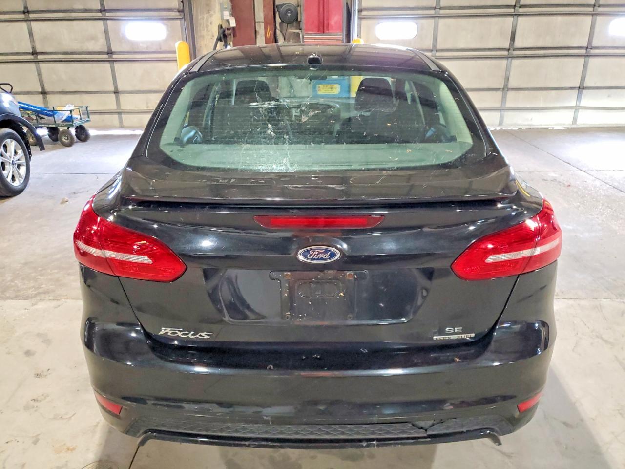 2015 FORD FOCUS SE photo 16