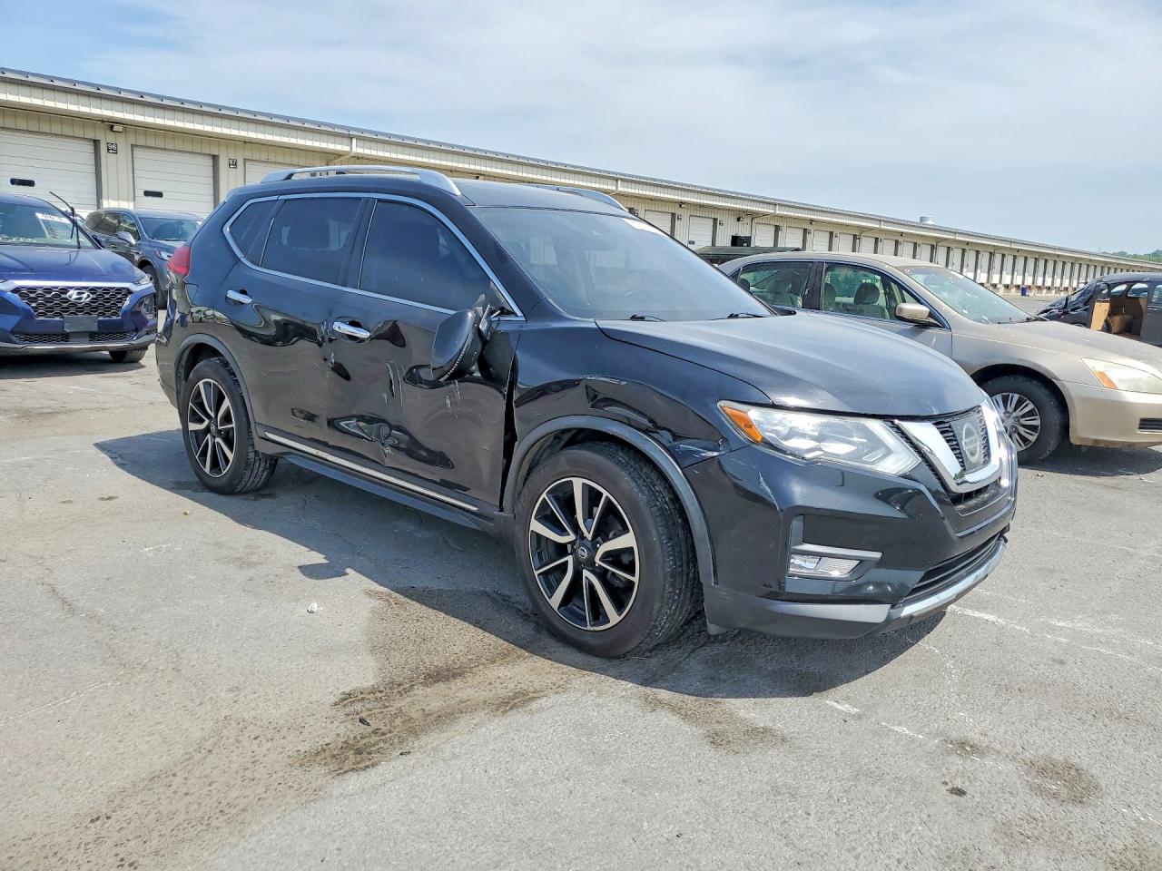 2017 NISSAN ROGUE SL photo 4