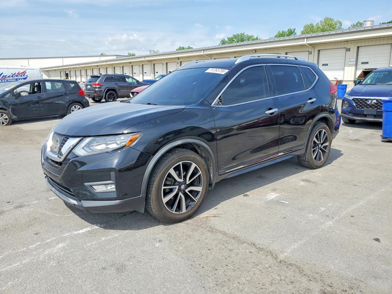 2017 NISSAN ROGUE