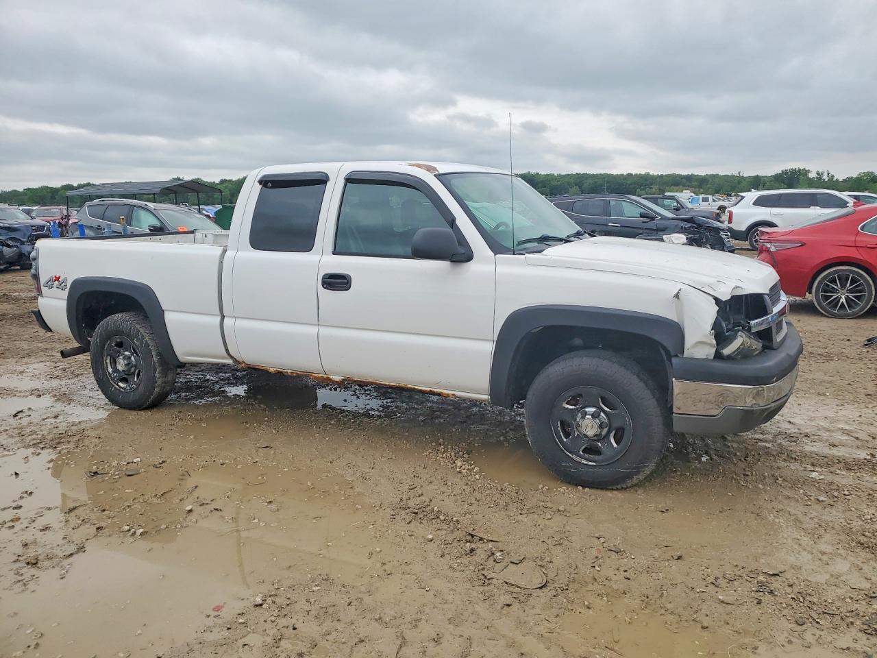 2004 CHEVROLET SILVERADO K1500 photo 10