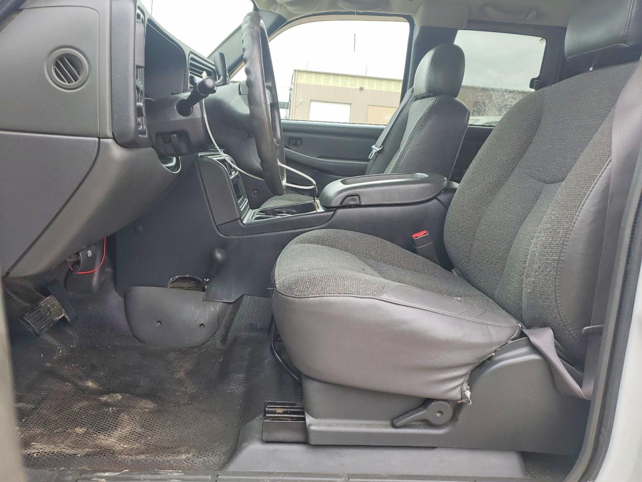2004 CHEVROLET SILVERADO K1500 photo 19