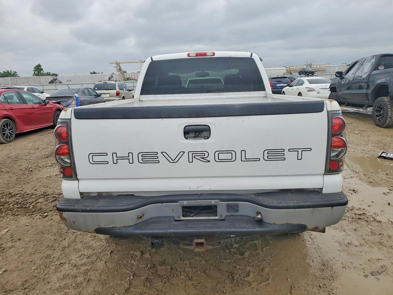 2004 CHEVROLET SILVERADO K1500 photo 16