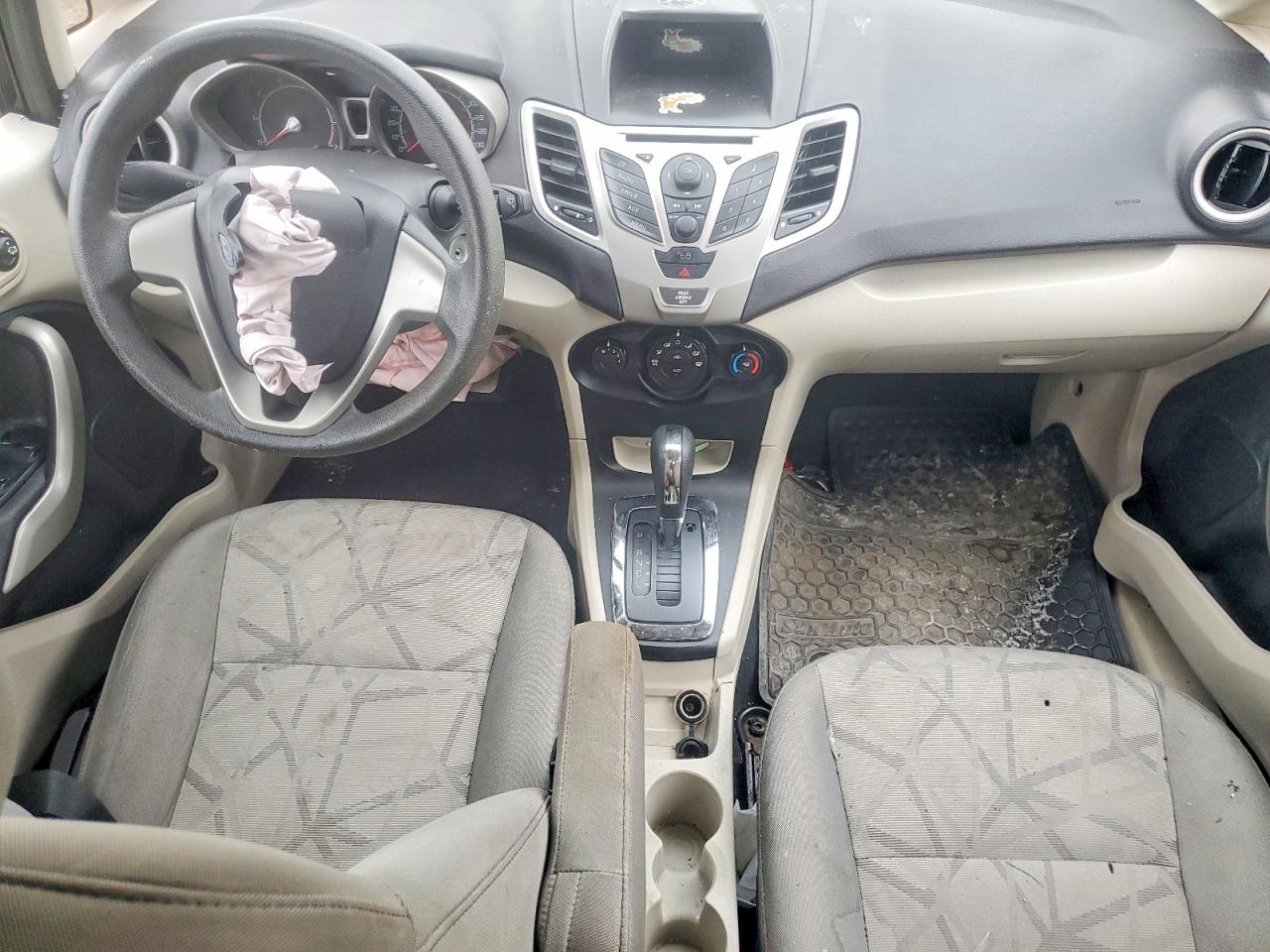 2012 FORD FIESTA SE photo 15