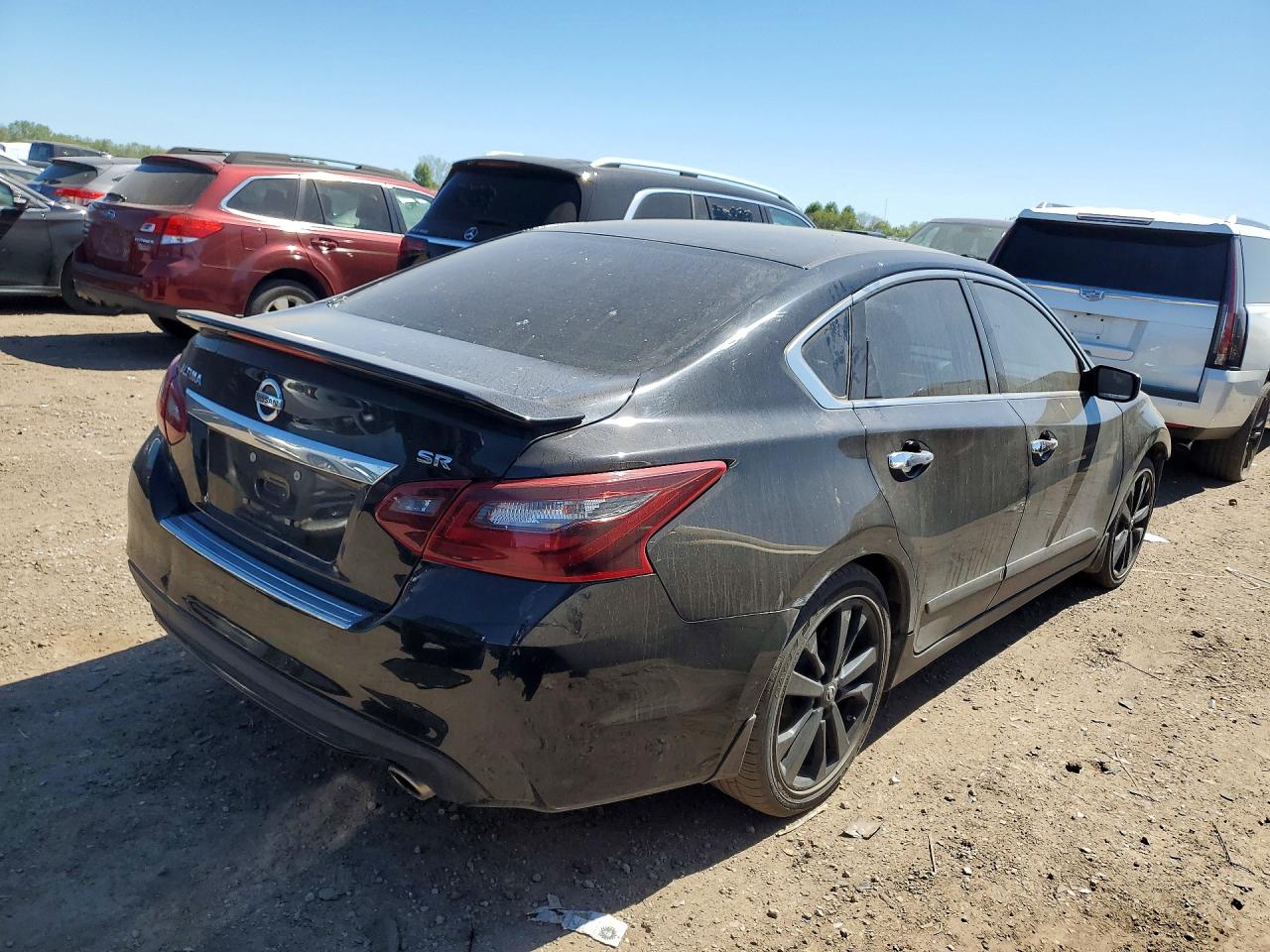 2017 NISSAN ALTIMA photo 5