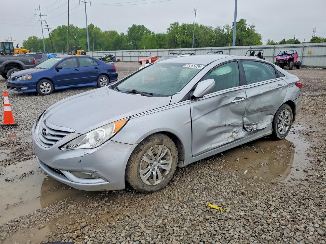 2011 HYUNDAI SONATA