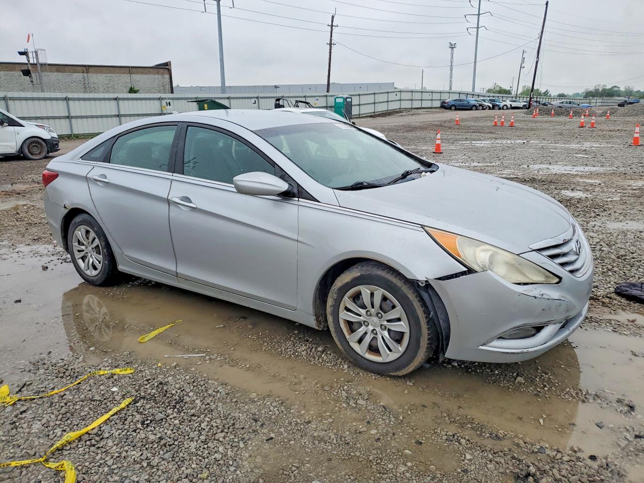 2011 HYUNDAI SONATA GLS photo 4