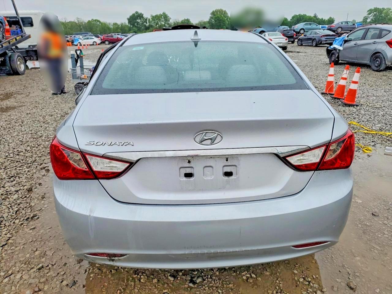 2011 HYUNDAI SONATA GLS photo 6