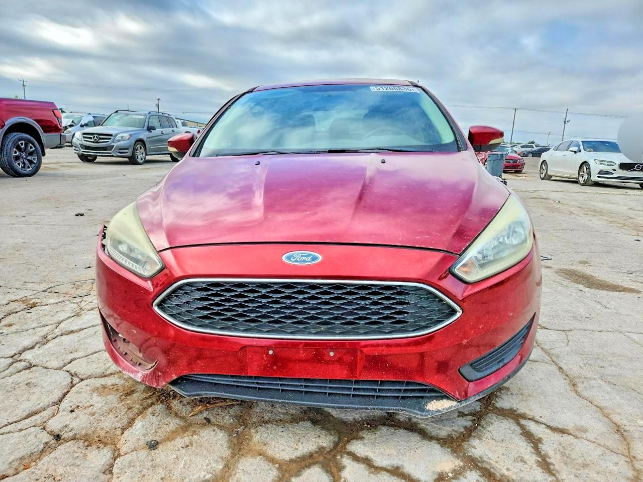 2015 FORD FOCUS SE photo 9