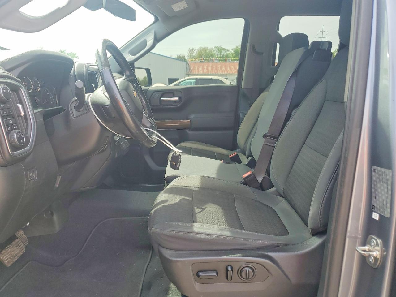 2019 CHEVROLET SILVERADO K1500 LT photo 19