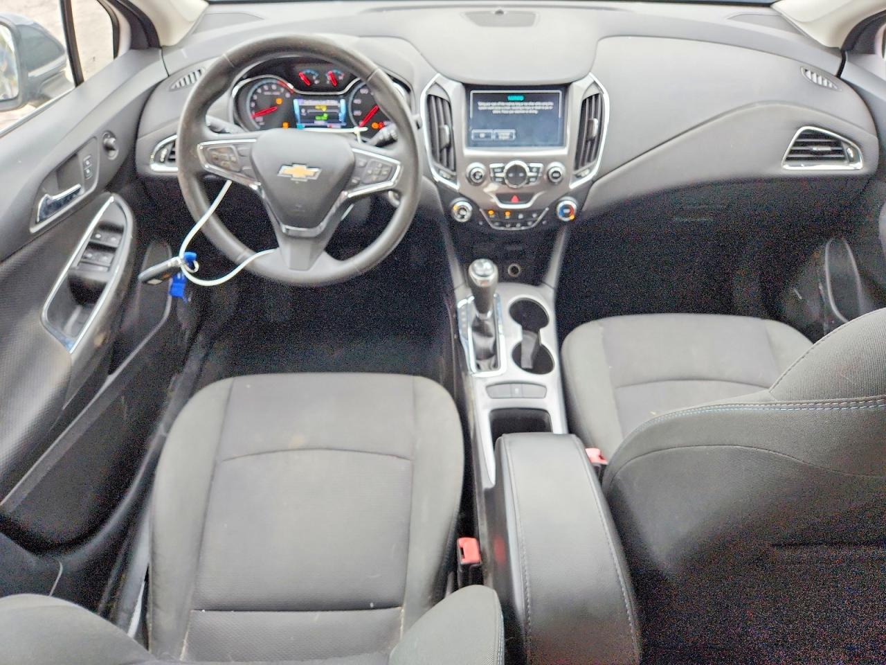 2017 CHEVROLET CRUZE LT photo 15