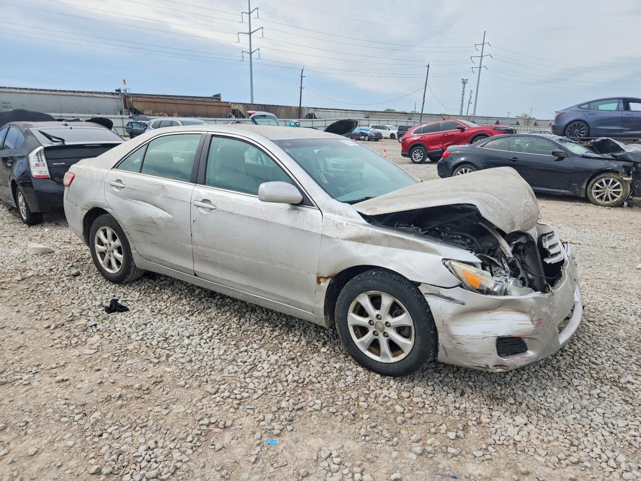 2011 TOYOTA CAMRY LE photo 7