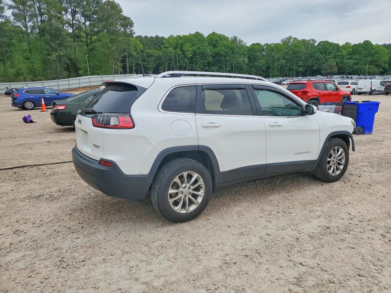 2019 JEEP CHEROKEE LATITUDE photo 7