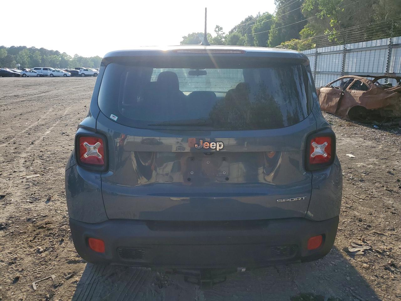 2017 JEEP RENEGADE SPORT photo 16
