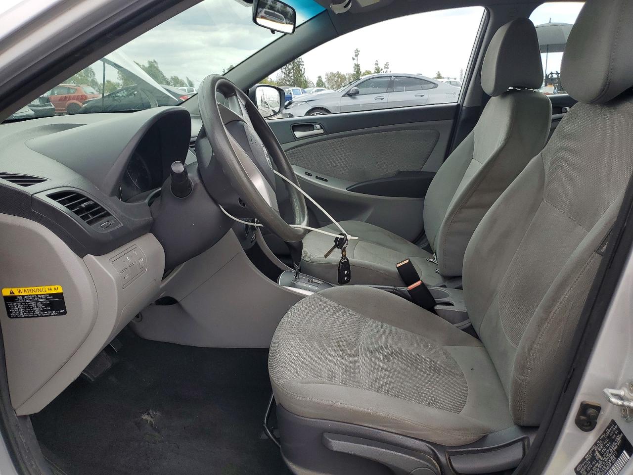 2014 HYUNDAI ACCENT GLS photo 19
