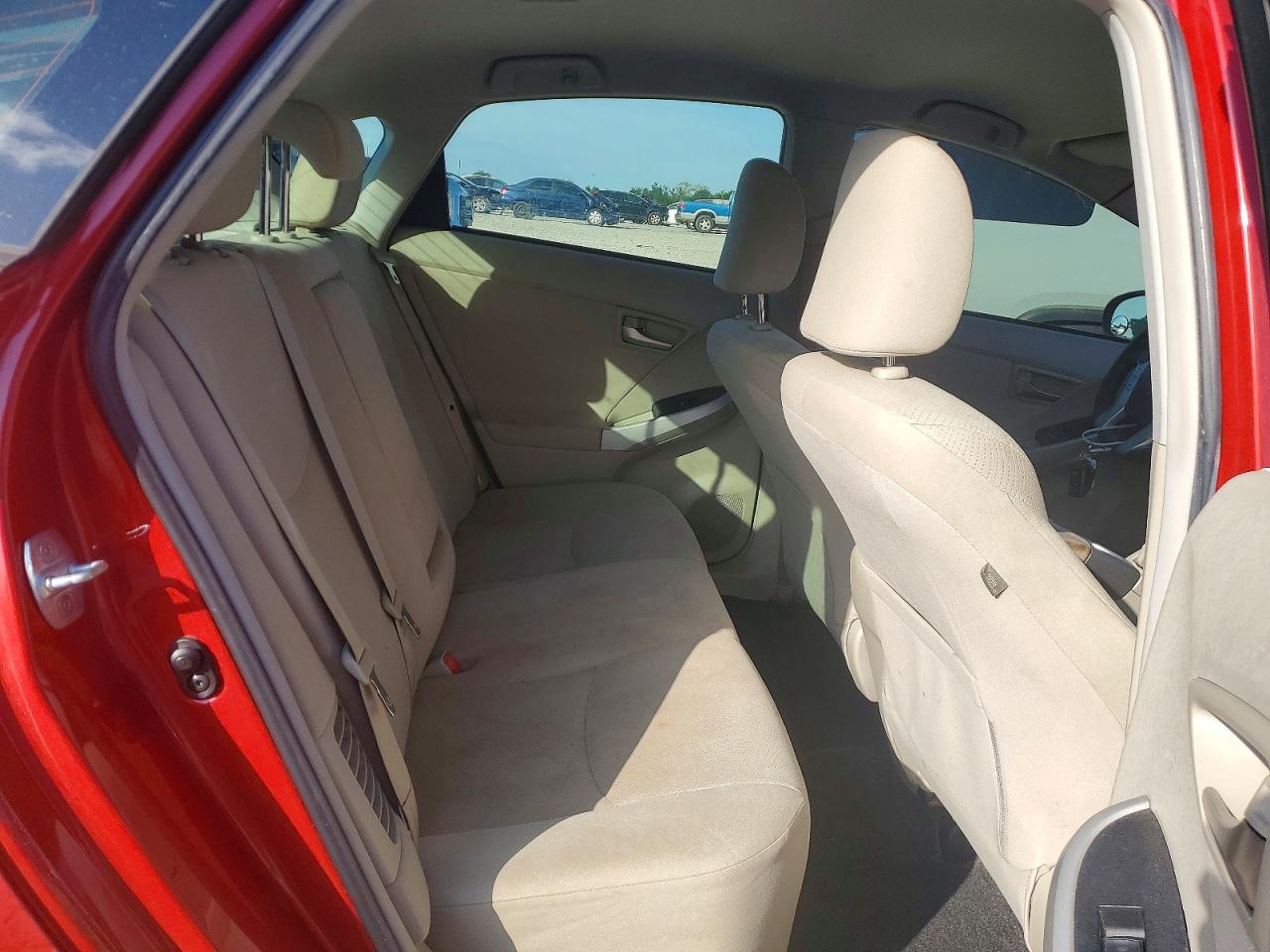 2013 TOYOTA PRIUS THREE photo 28
