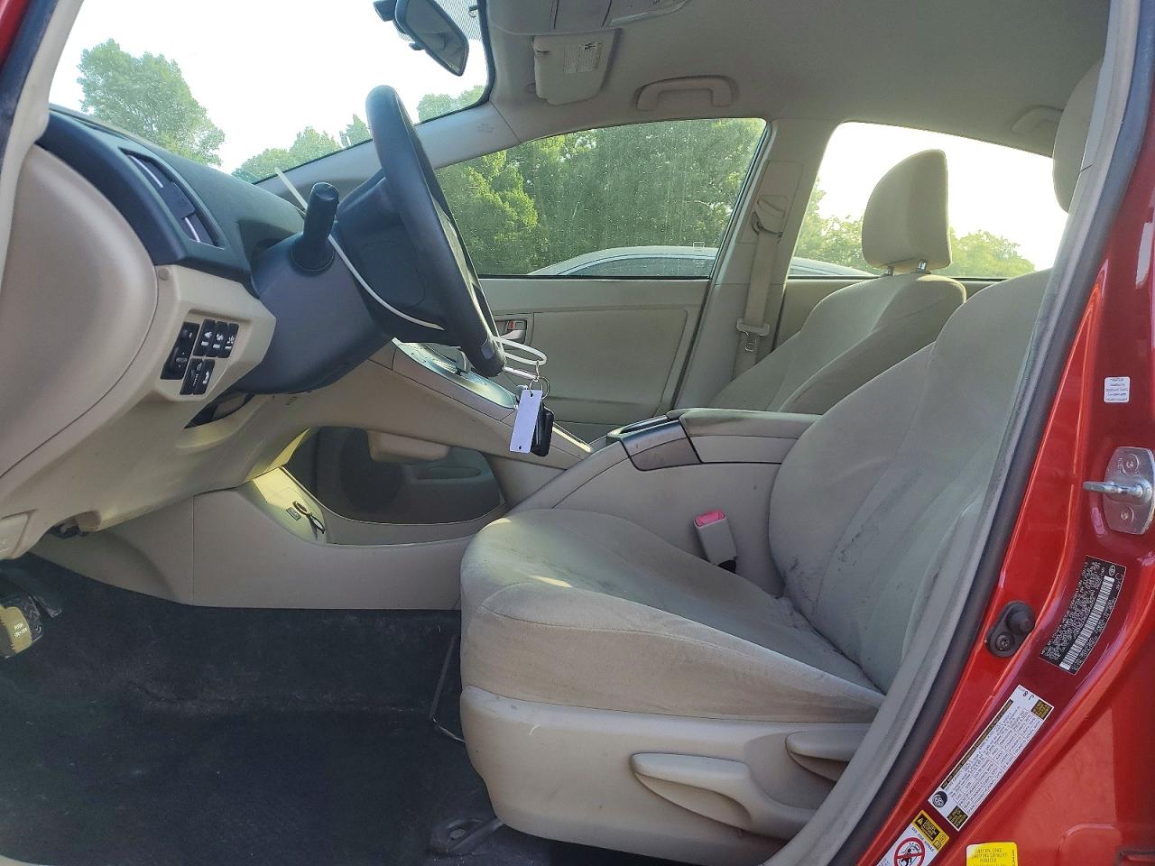 2013 TOYOTA PRIUS THREE photo 19