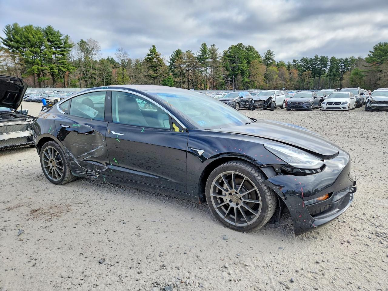 2018 TESLA MODEL 3 photo 4