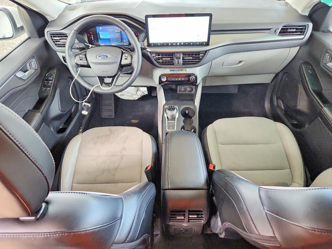 2025 FORD ESCAPE photo 15