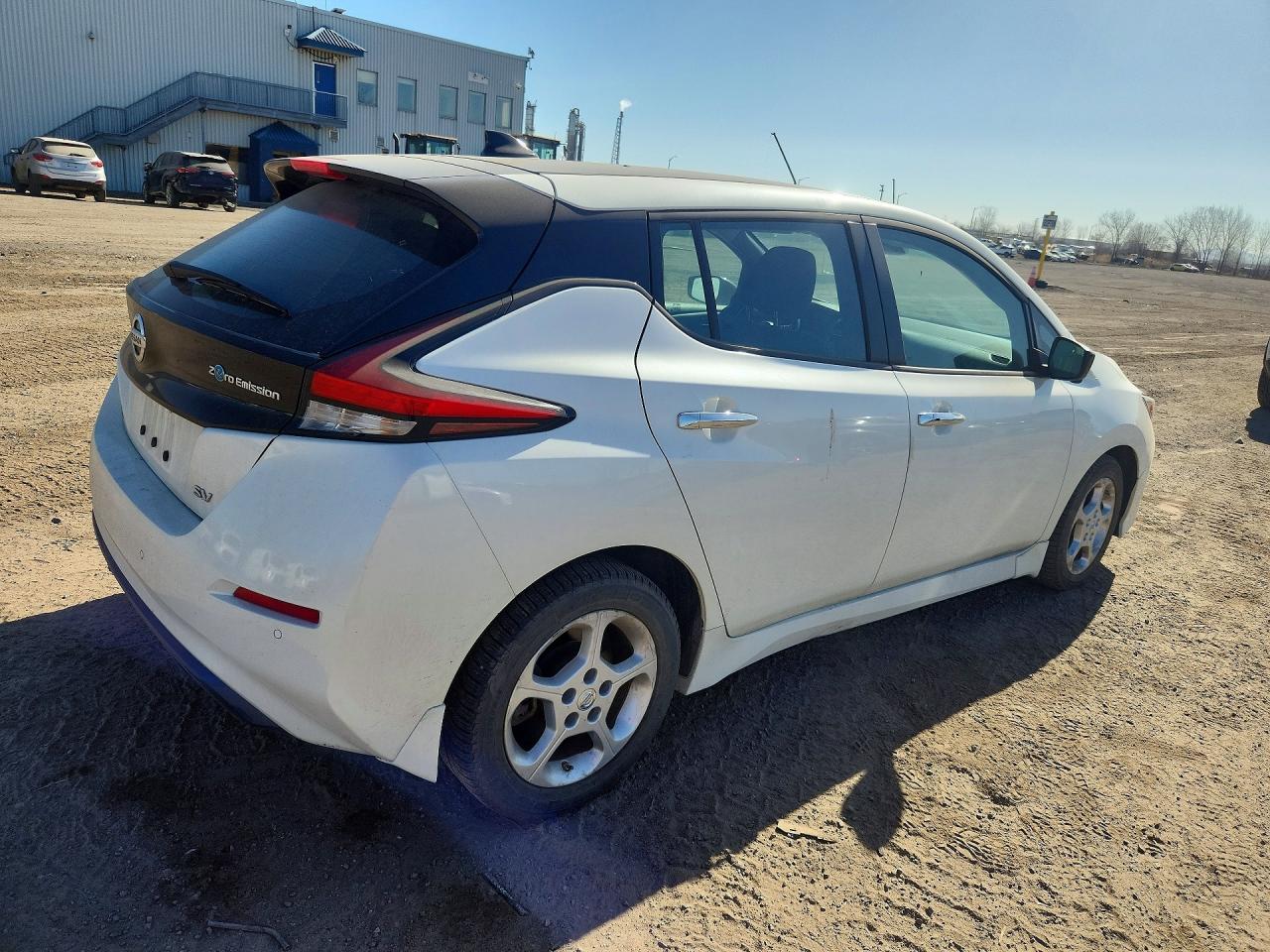 2022 NISSAN LEAF SV photo 5