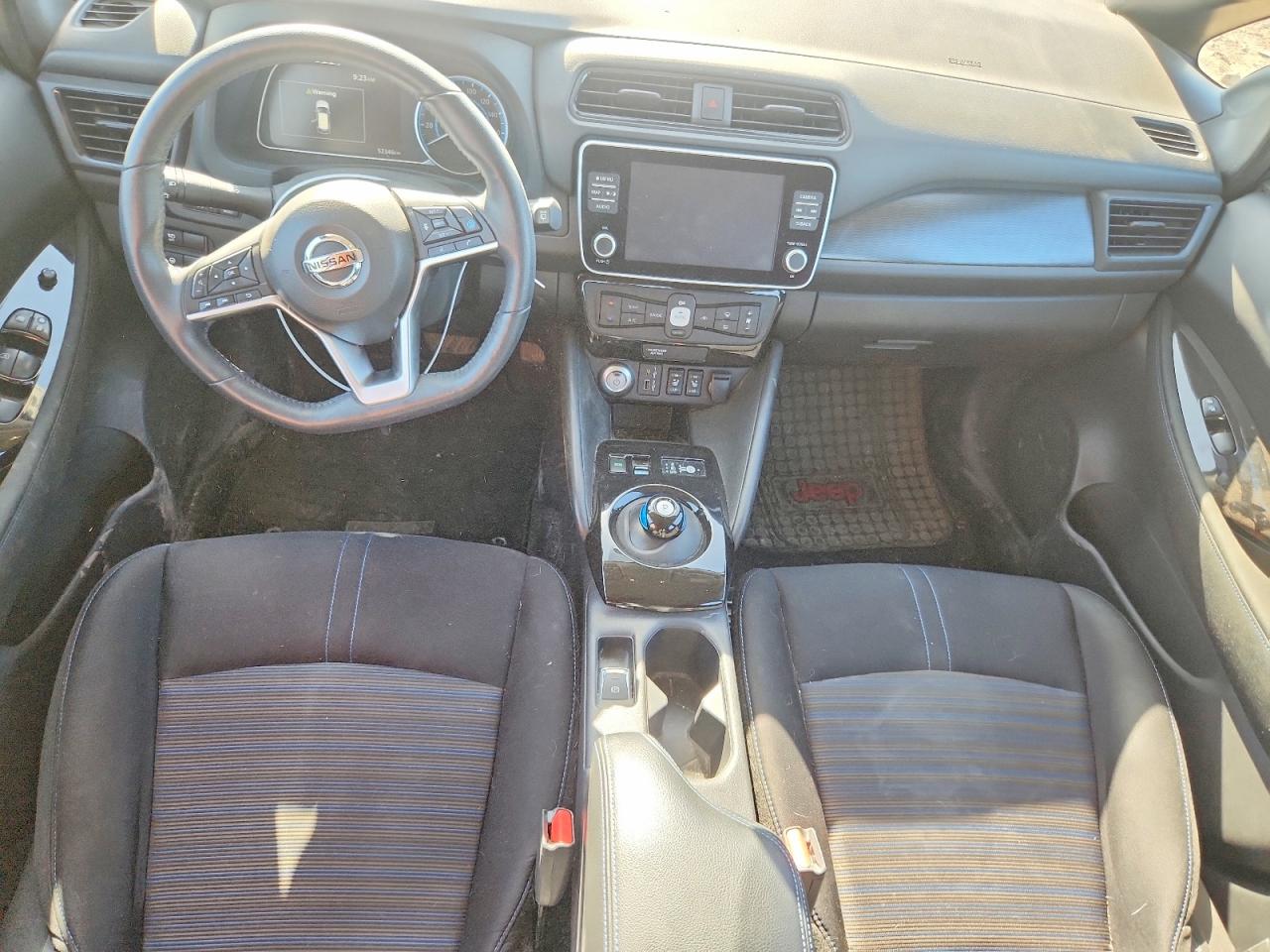 2022 NISSAN LEAF SV photo 15