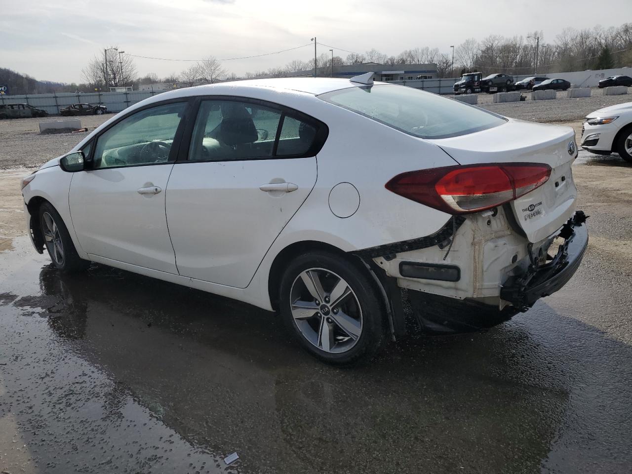 2018 KIA FORTE LX photo 2