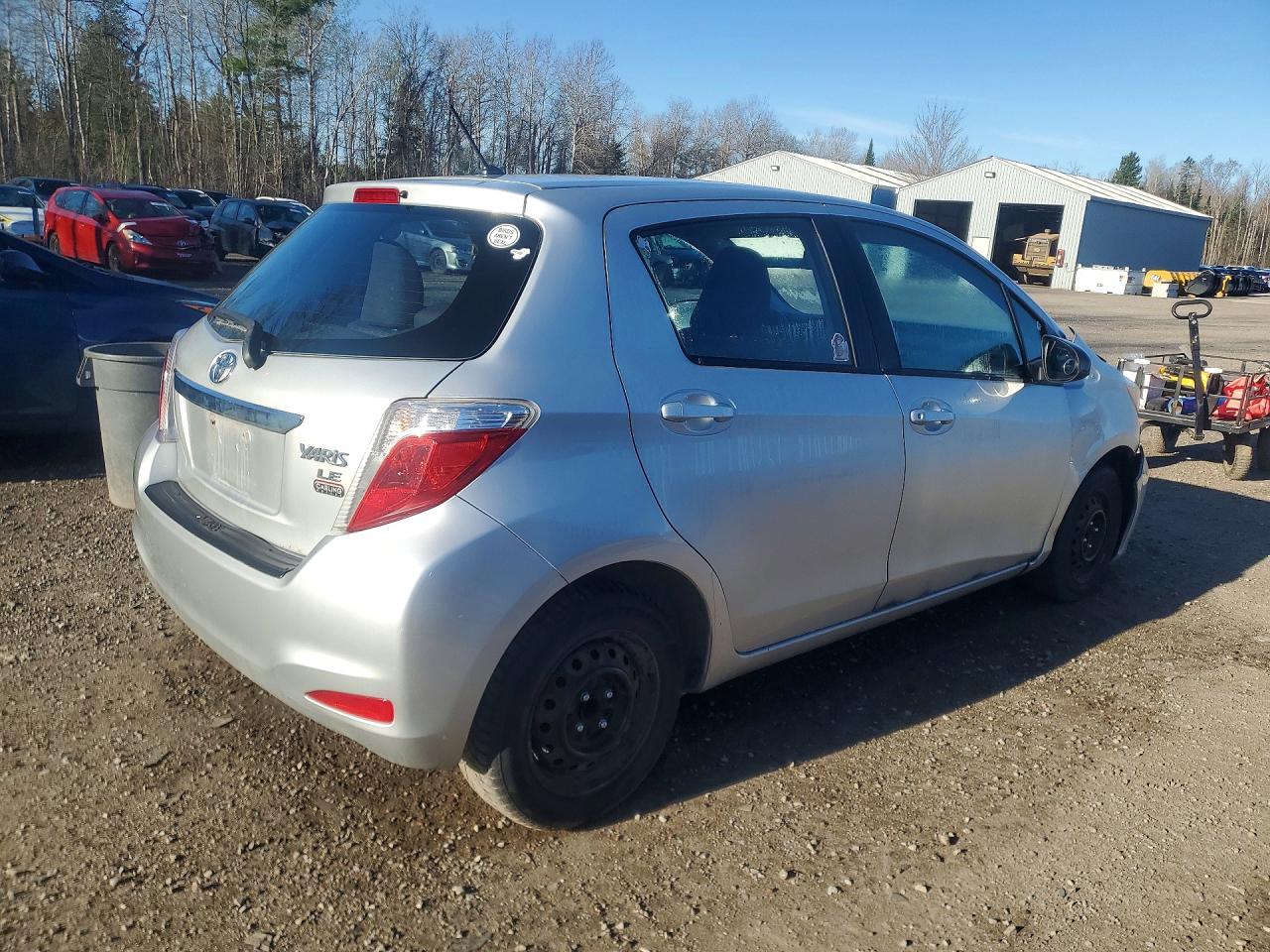 2014 TOYOTA YARIS 5-DOOR L photo 5