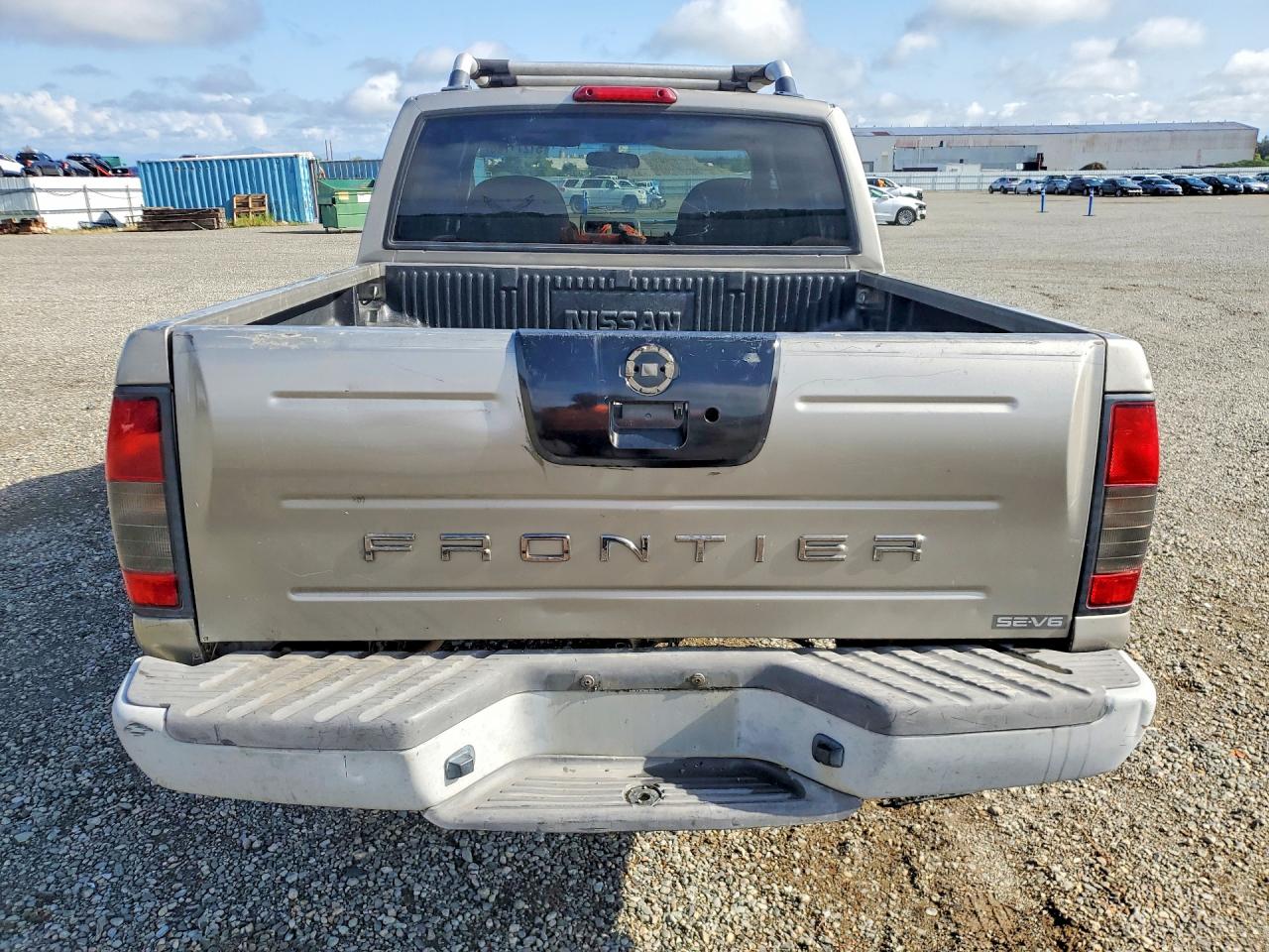 2001 NISSAN FRONTIER XE photo 6