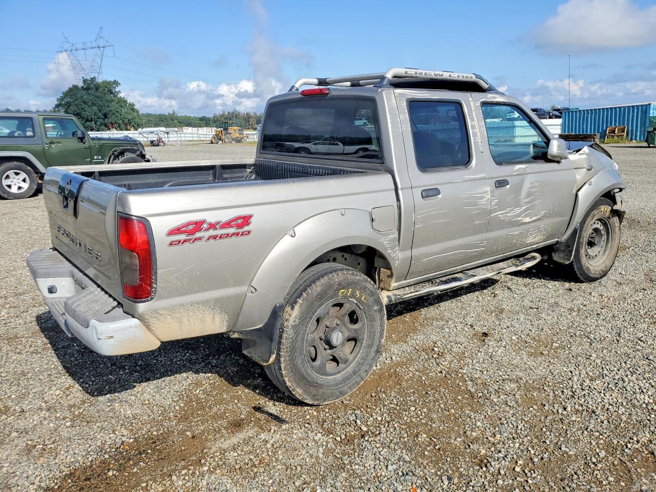 2001 NISSAN FRONTIER XE photo 3