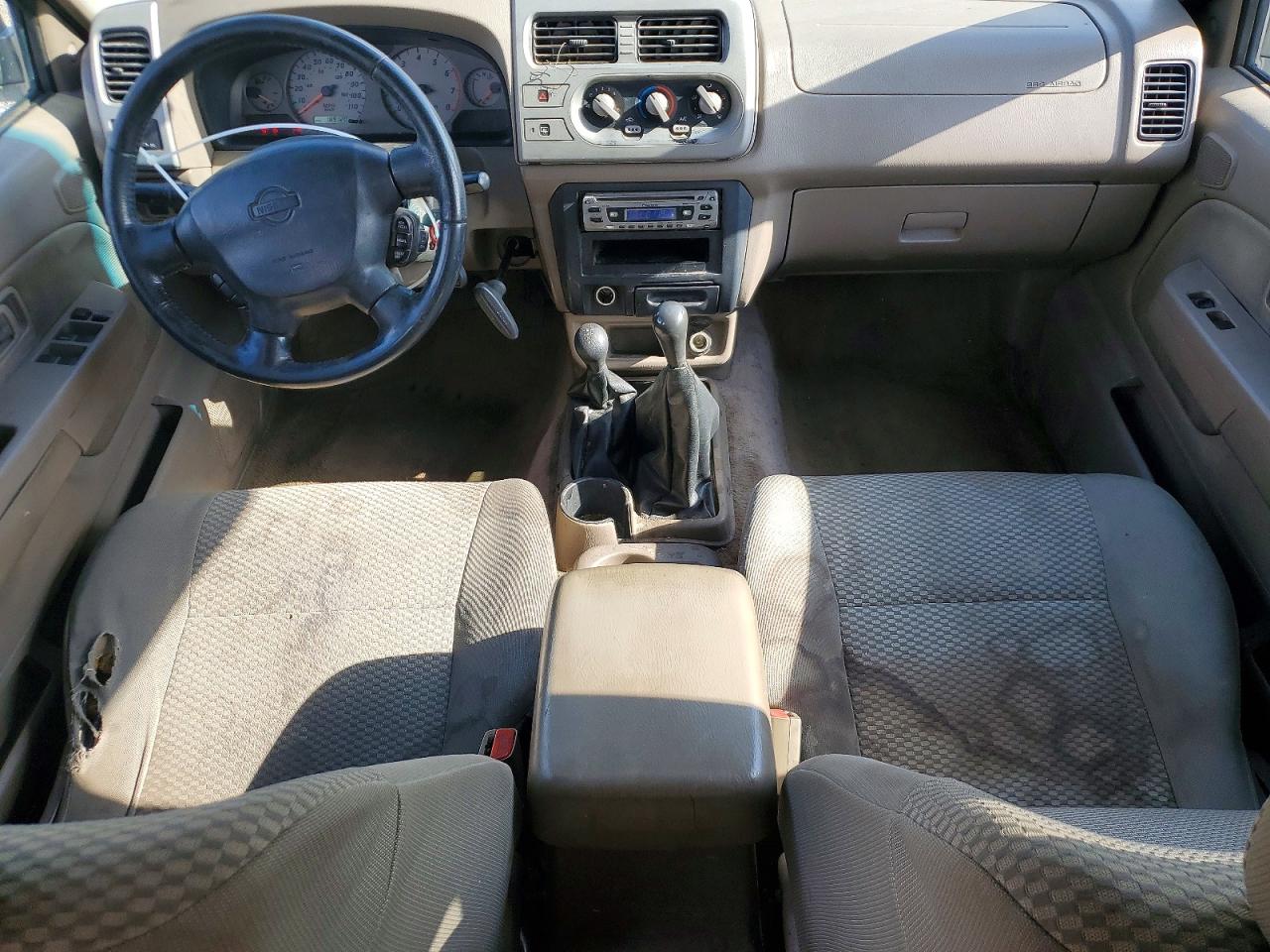 2001 NISSAN FRONTIER XE photo 8