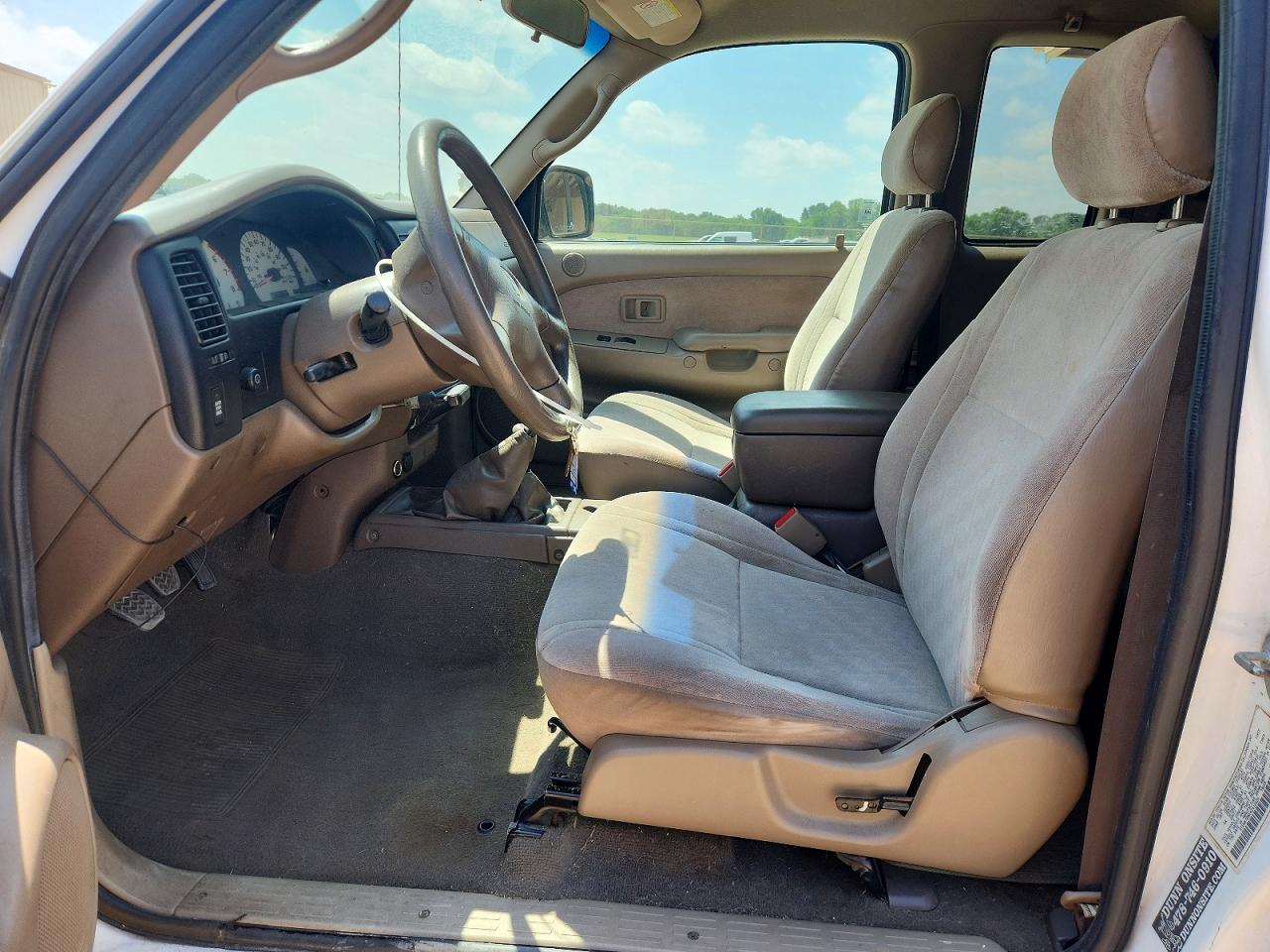2004 TOYOTA TACOMA XTRACAB photo 13
