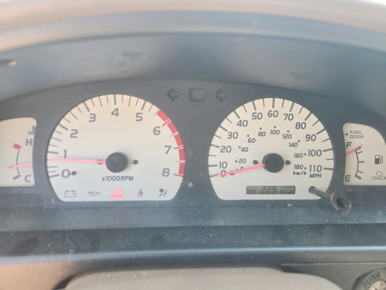 2004 TOYOTA TACOMA XTRACAB photo 17