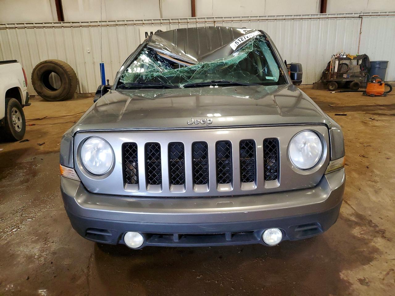 2012 JEEP PATRIOT SPORT photo 5