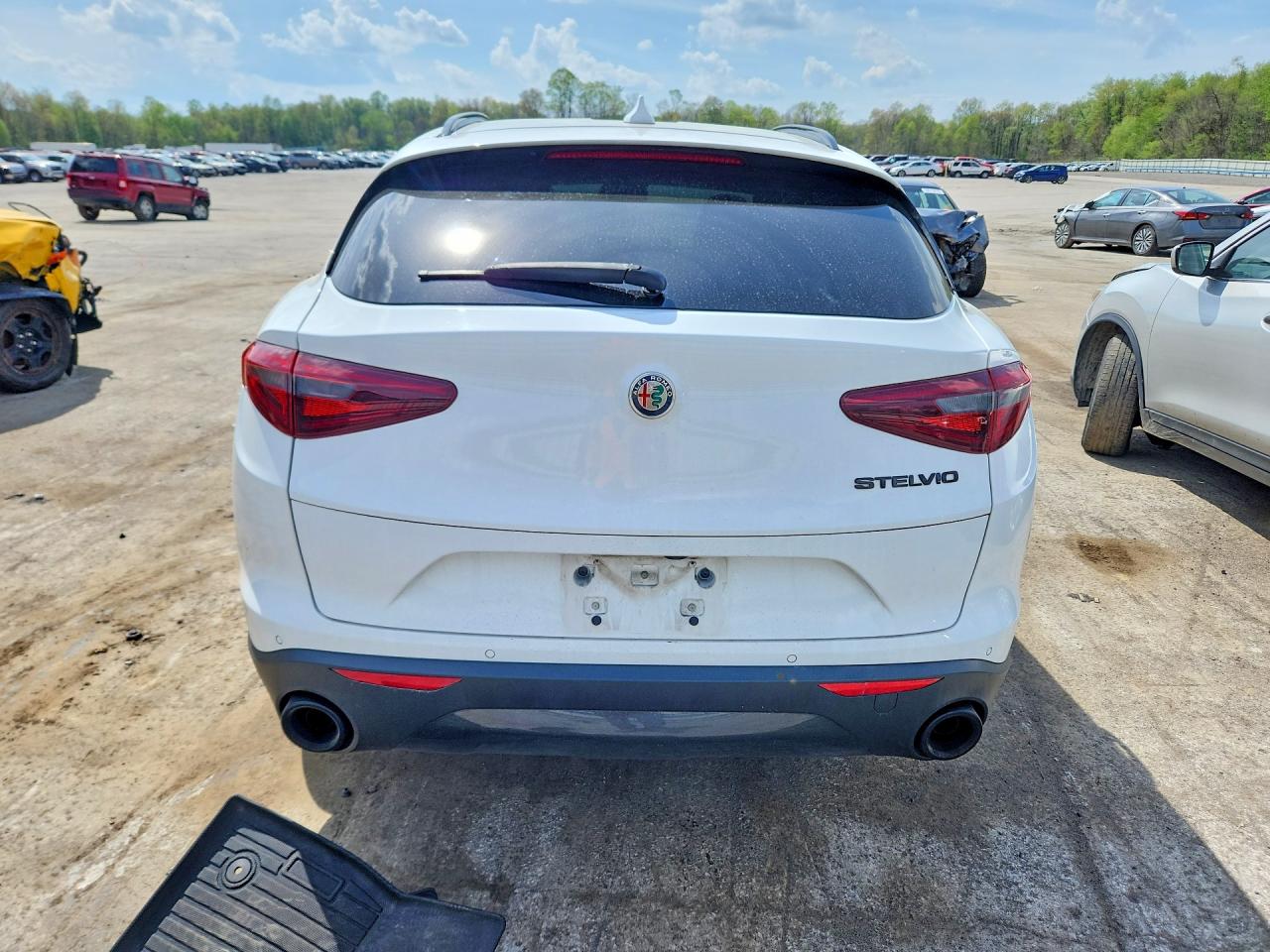 2020 ALFA ROMEO STELVIO photo 6