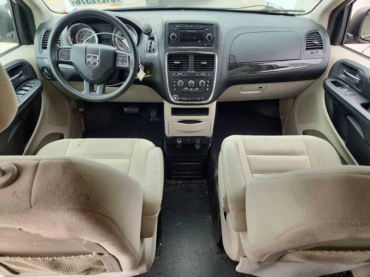 2015 DODGE GRAND CARAVAN SE photo 15