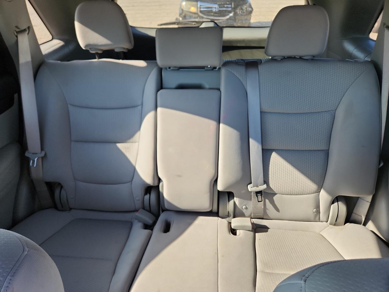 2013 KIA SORENTO LX photo 19
