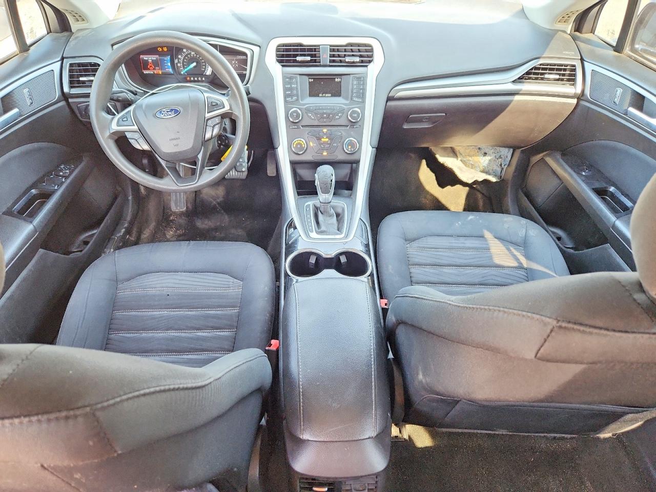 2016 FORD FUSION SE photo 8