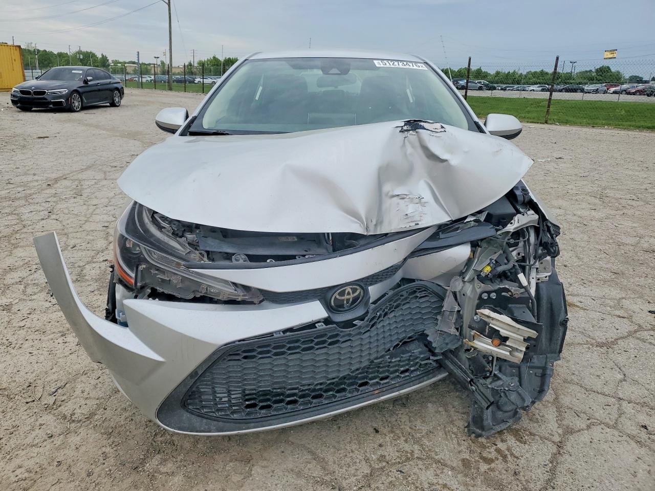 2020 TOYOTA COROLLA LE photo 9